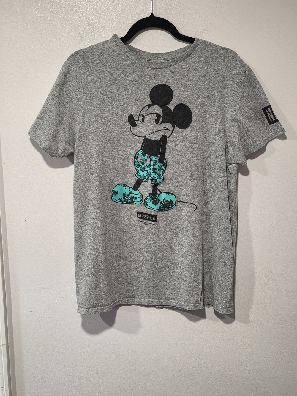 Disney Neff Gray Short Sleeve Graphic Tee with Teal Mickey Print Size Medium